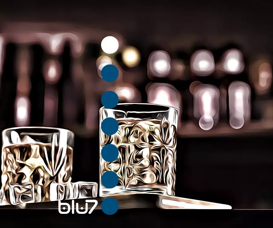 27 luglio; due bicchieri di Scotch: